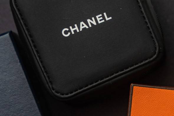 Estimation gratuite et sans engagement de vos bijoux Chanel à Montpellier Ecusson